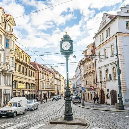 Bright Close To Charles Bridge And Castle Apartament Praga