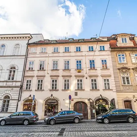 Apartment Bright Studio Close To Charles Bridge And Castle Prague