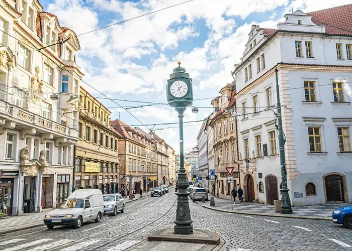 Bright Close To Charles Bridge And Castle Appartement Praag